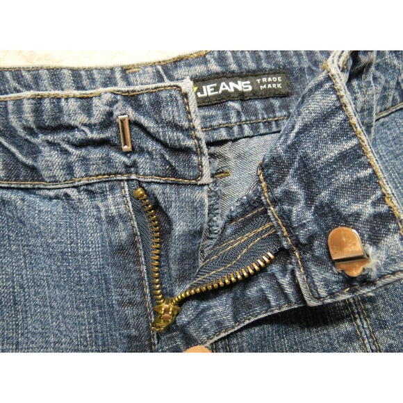 Vintage DKNY Jeans Denim Size 4 100% Cotton w/ Seams on Front and Back of Legs - Picture 3 of 10